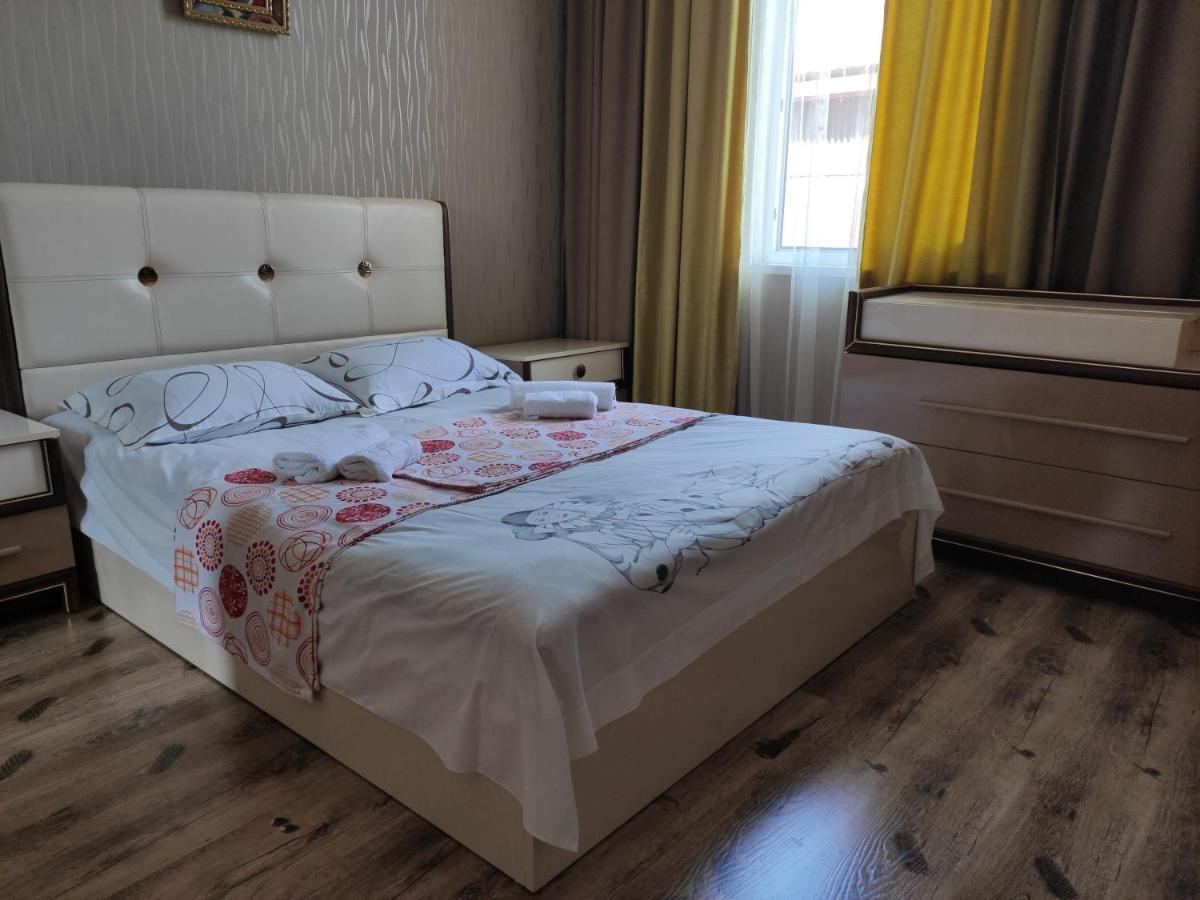 Guest House On Kostava 23 Kobuleti Extérieur photo