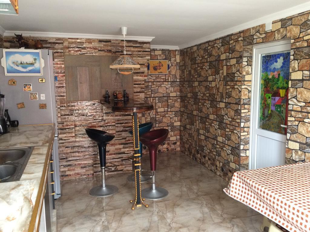 Guest House On Kostava 23 Kobuleti Extérieur photo